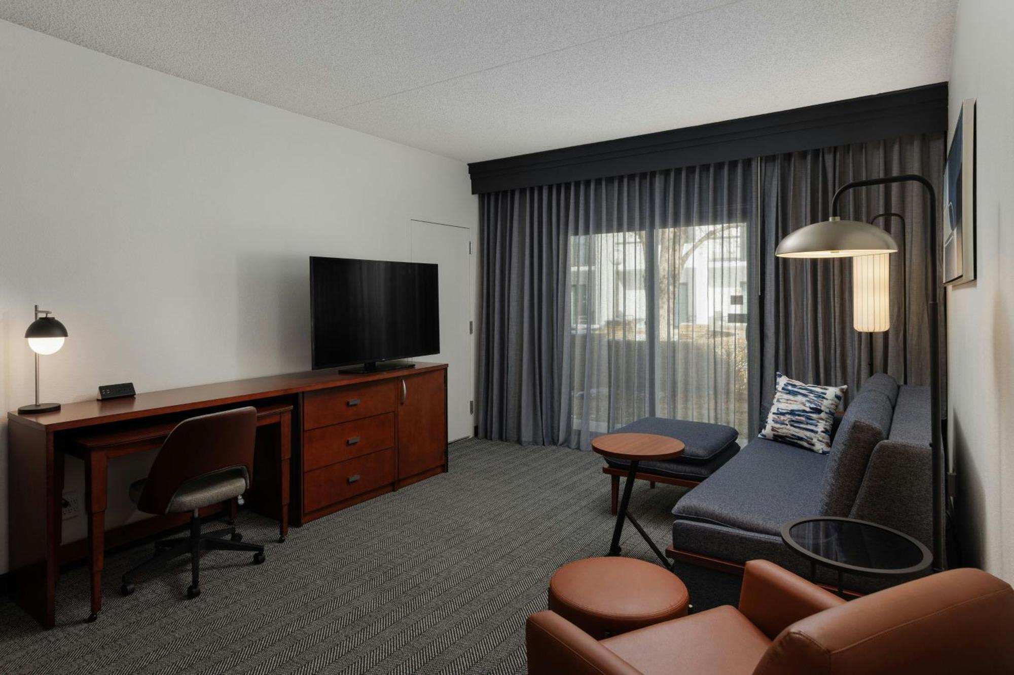 Courtyard By Marriott Denver Central Park Exterior foto